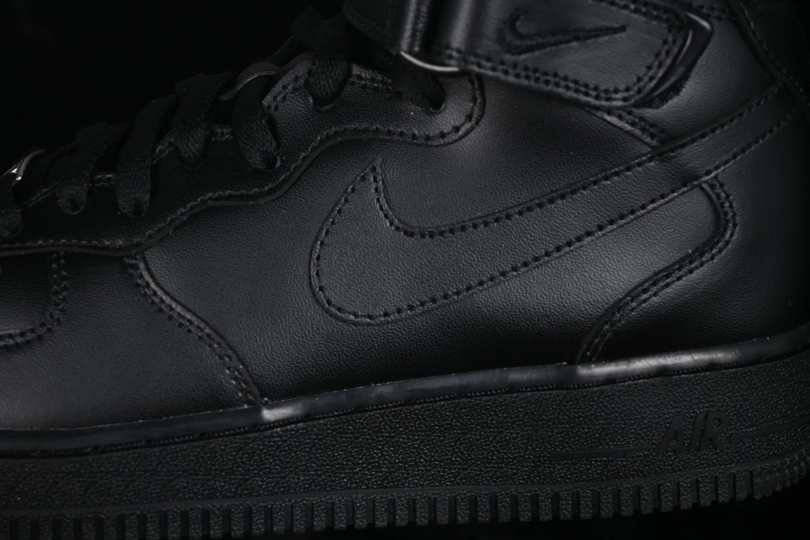 All categories Nk Air Force 1 Air Force series Nk Air Force 1 Mid Air Force mid-top Nike Air Force 1'07 Mid Air Force One China all-black casual sneakers CW2289-001